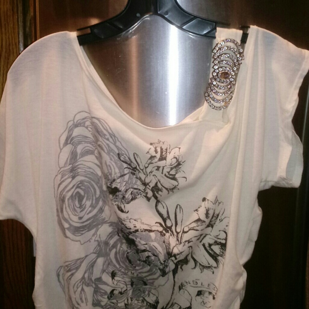 Discreet Single Cold Shoulder Top Size L